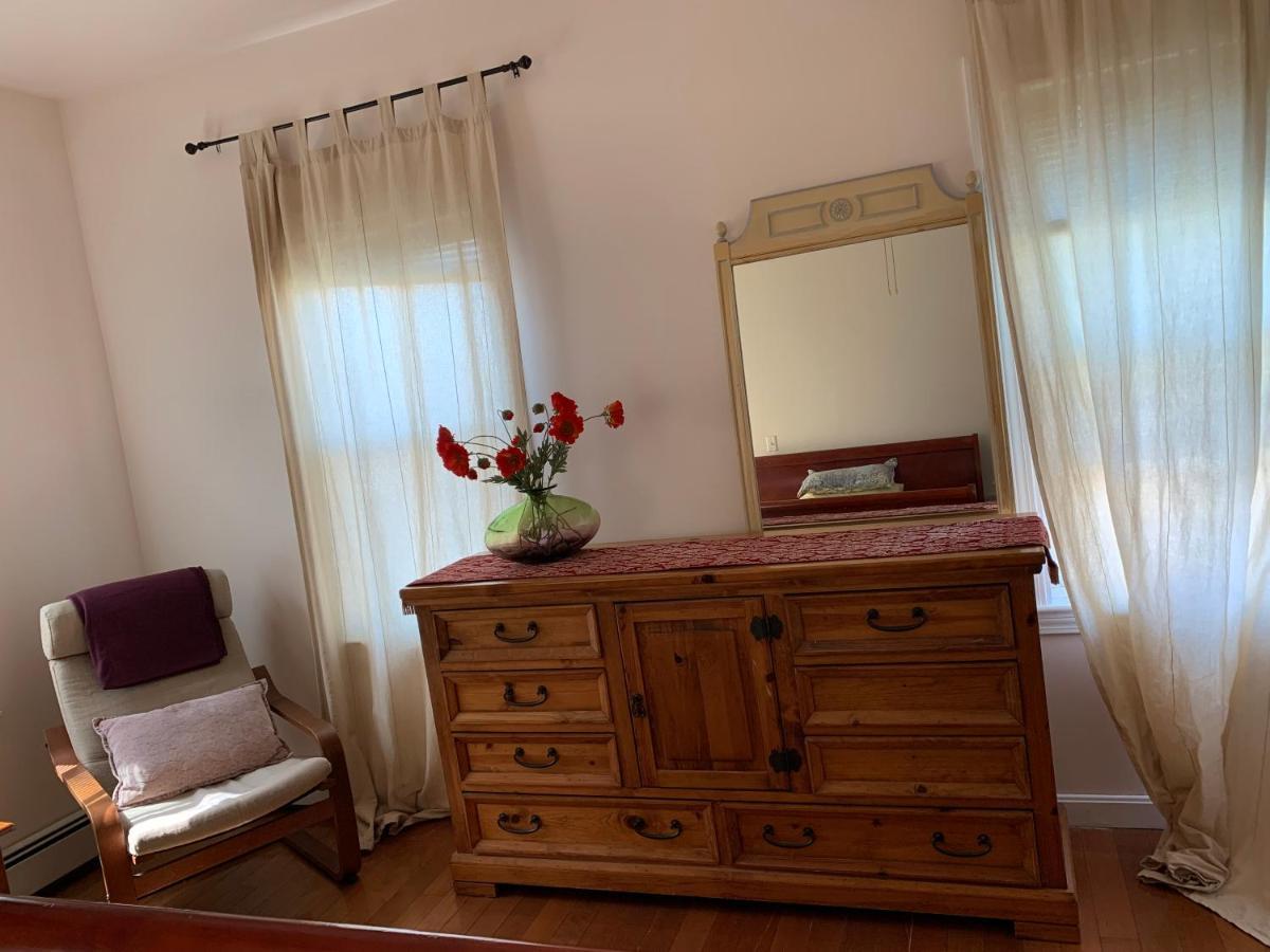 Beautiful Victorian House, Room Boston Exterior photo